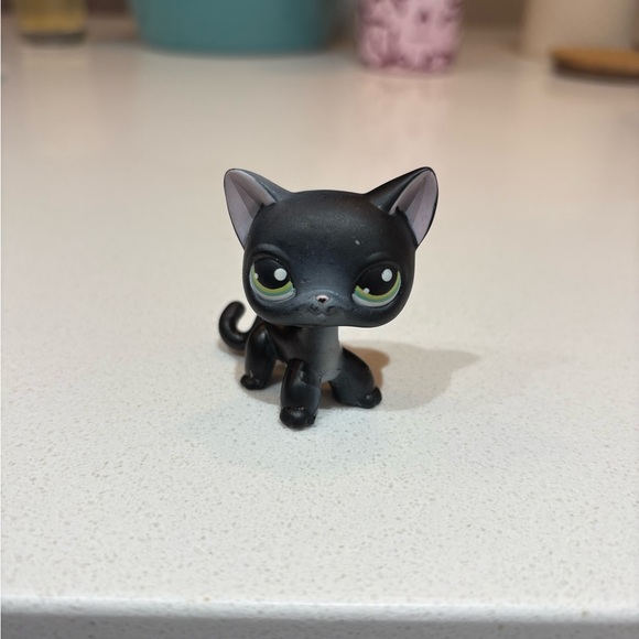 Littlest Pet Shop Other - Black Cat Green Eyes Littlest Pet Shop